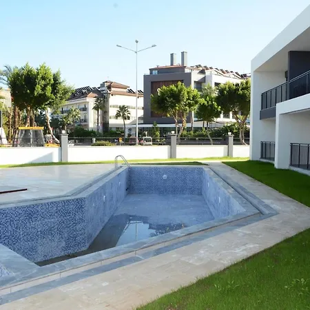 Apartment Luxury Suits And Aparts Kemer